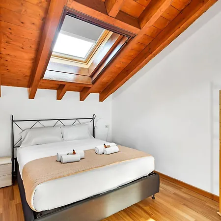 Apartment La Mansarda Di Cloe - Affitti Brevi Italia Milan